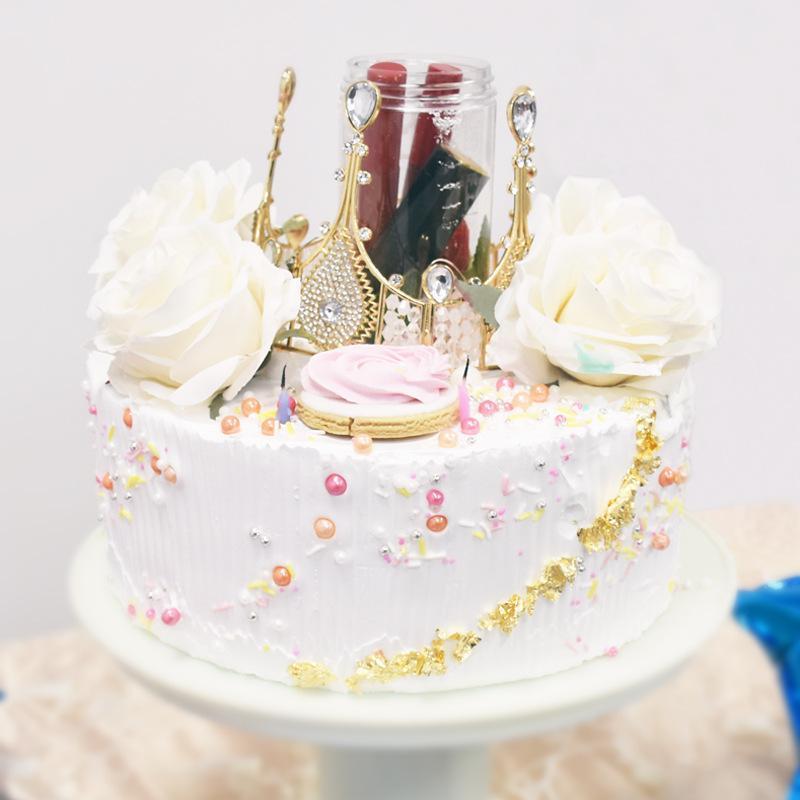 Surprise Cake - Musical Popping Cake Stand