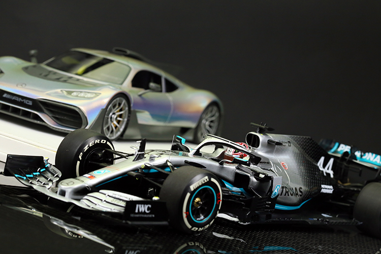 AMG Petronas F1 W10 2019 championship Hamilton No. 44 model