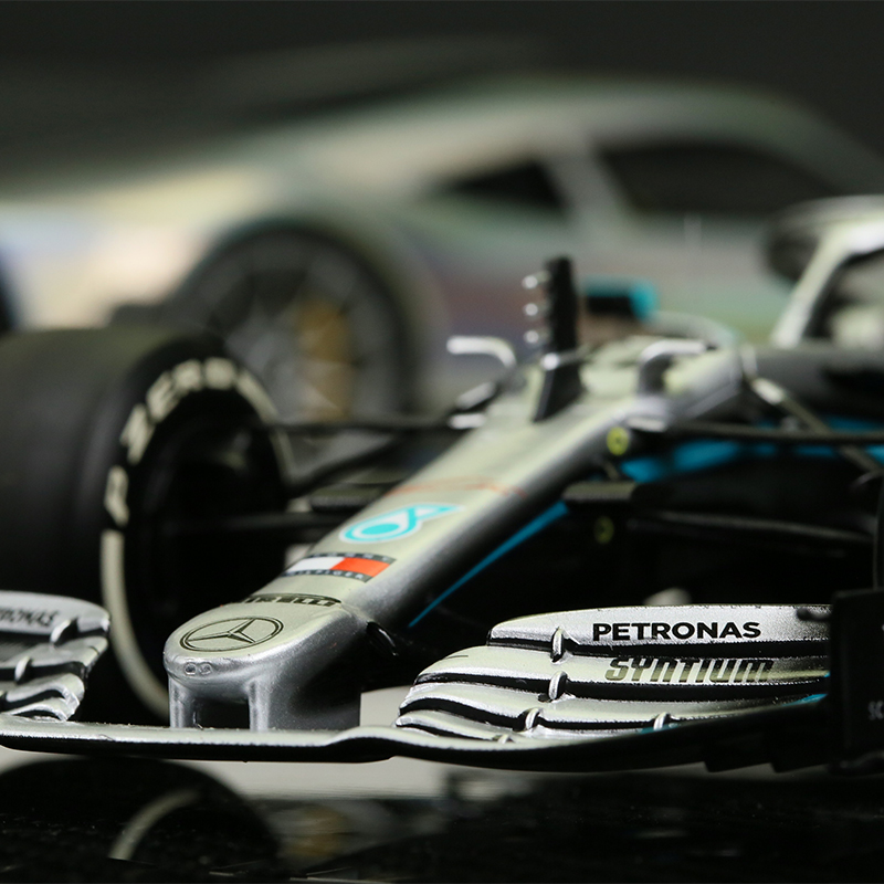 AMG Petronas F1 W10 2019 championship Hamilton No. 44 model