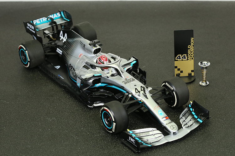 AMG Petronas F1 W10 2019 championship Hamilton No. 44 model